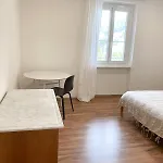 Charmante Altbauwohnung Mit Seeblick & Balkon *