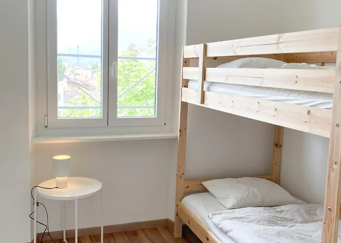 Charmante Altbauwohnung Mit Seeblick&balkon