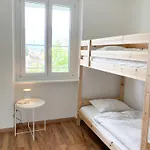 Charmante Altbauwohnung Mit Seeblick & Balkon