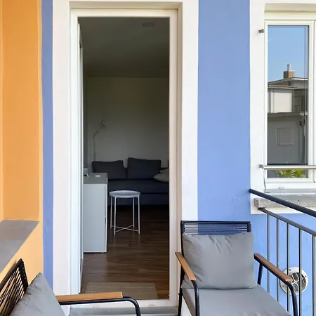 Charmante Altbauwohnung Mit Seeblick & Balkon Διαμέρισμα *