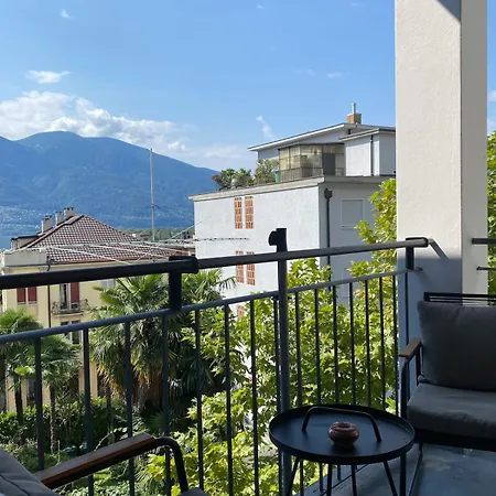 Διαμέρισμα Charmante Altbauwohnung Mit Seeblick & Balkon *