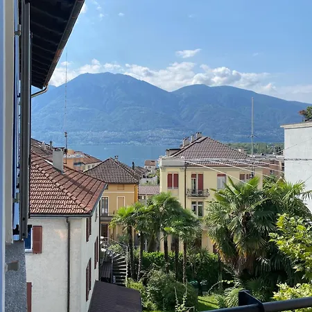 Διαμέρισμα Charmante Altbauwohnung Mit Seeblick & Balkon *